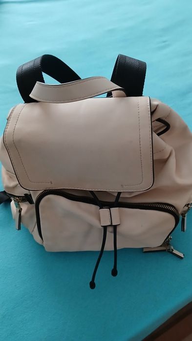 Mochila branca parfois