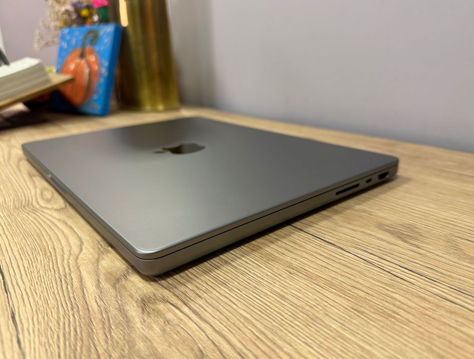 MacBook PRO 14 M2 Pro 10 CPU/ 19 GPU/ 32 RAM/ 512 Space gray Z17G002HU