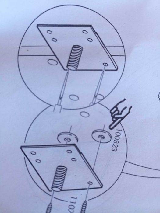 Pés de Móvel IKEA sem ferragem