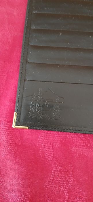 Carteira para cheques e cartões, nova