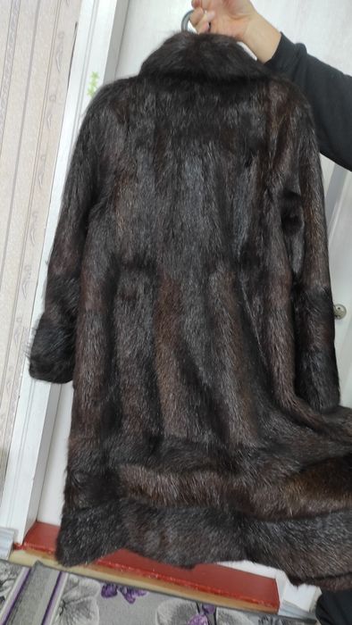 Шуба з нутрії,натуральна