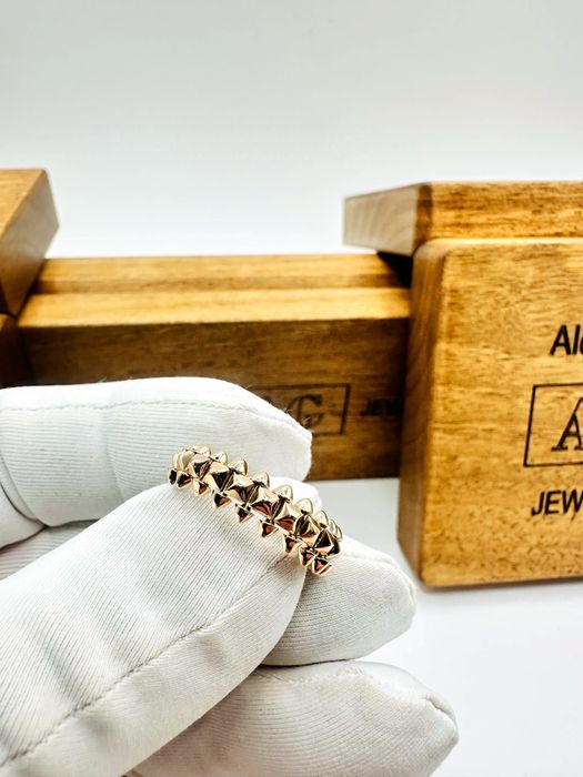 Золотое кольцо cartier 585