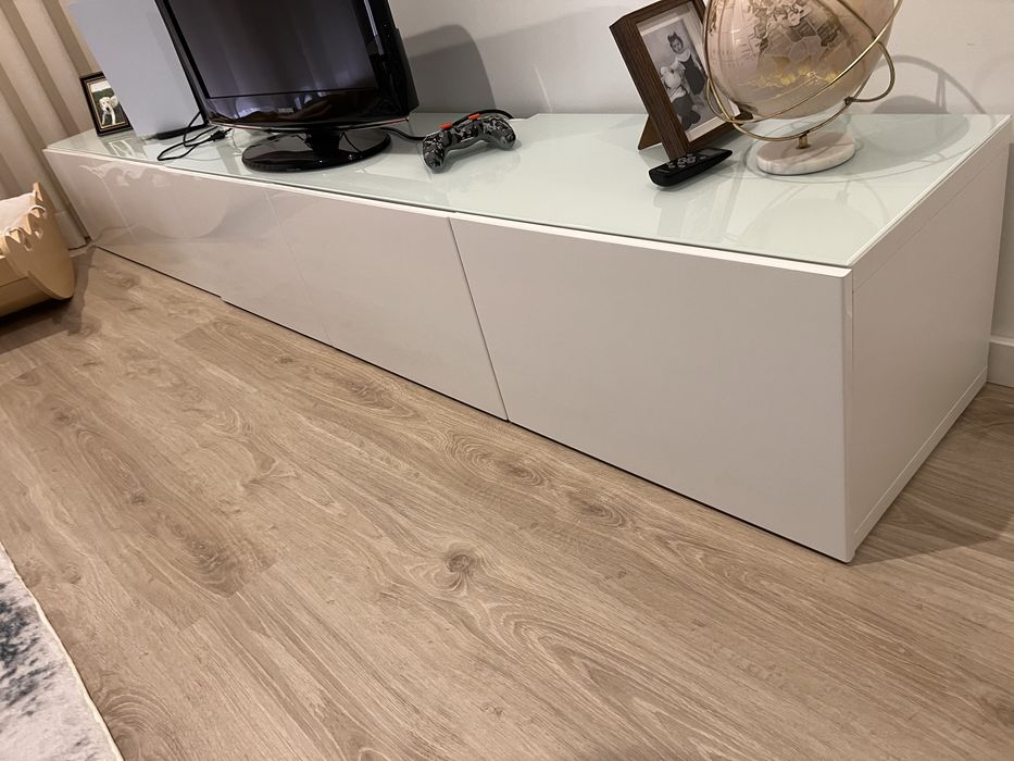 Movel de televisão IKEA