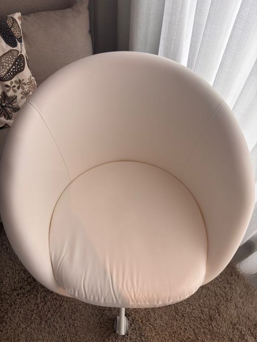 Vendo cadeira SKRUVSTA do IKEA.
Como nova