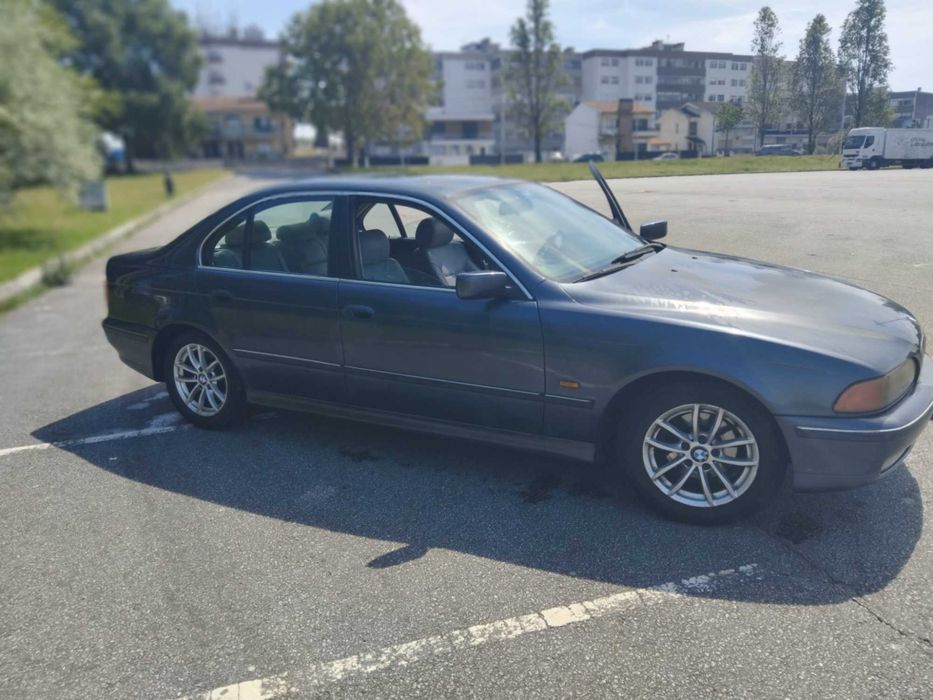 Bmw 520i  e39 com sistema  gpl