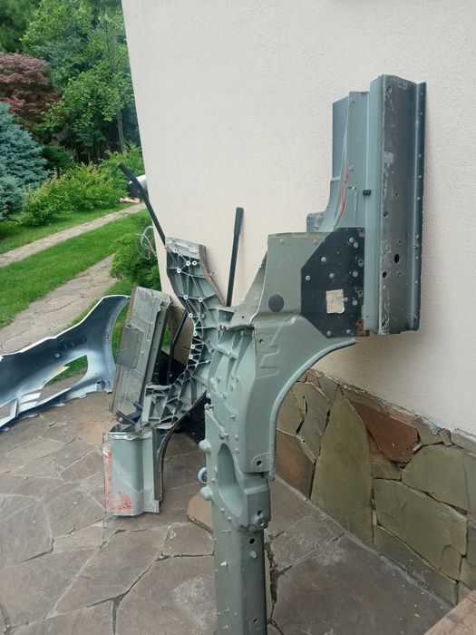 tesla s лонжерон четверть