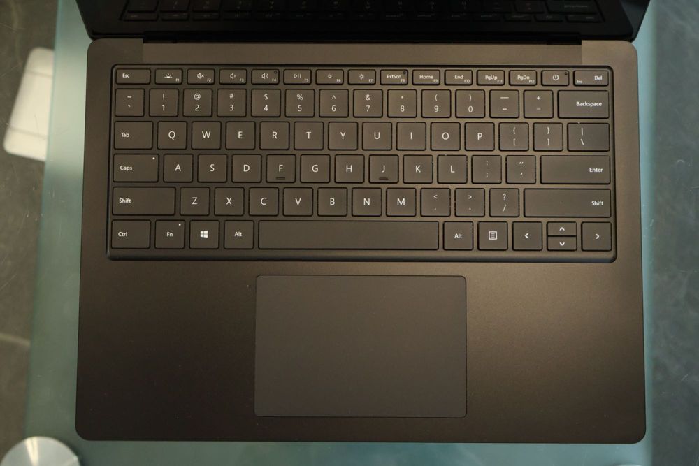 FV 23% | Microsoft Surface Laptop 4 | i5-1135G7 | 8 GB | 512 GB SSD