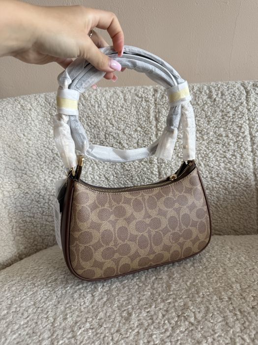 Сумка жіноча Coach Shoulder Teri