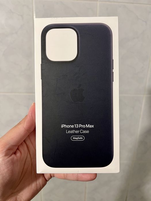 Оригинальный кожаный чехол на iPhone 13 pro max с MagSafe