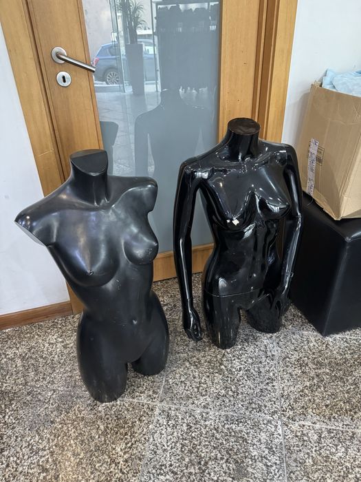 Bustos para Exposição