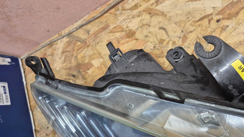 Oticas Farois Esquerdo Direito Ford Focus MK1 1998 a 2004 Originais Excelente estado
