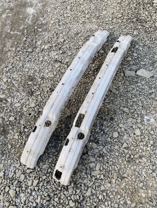 Усилитель Бампера Переднього БМВ Е39 Підсилювач Буфер Розборка Бумер