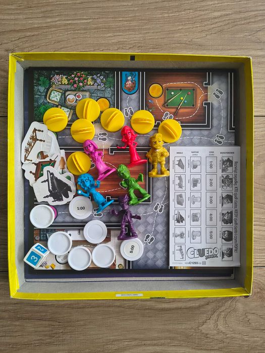 Gra detektywistyczna"Cluedo Junior"