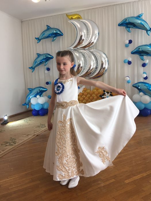 Плаття нарядне ( випускне, бальне)