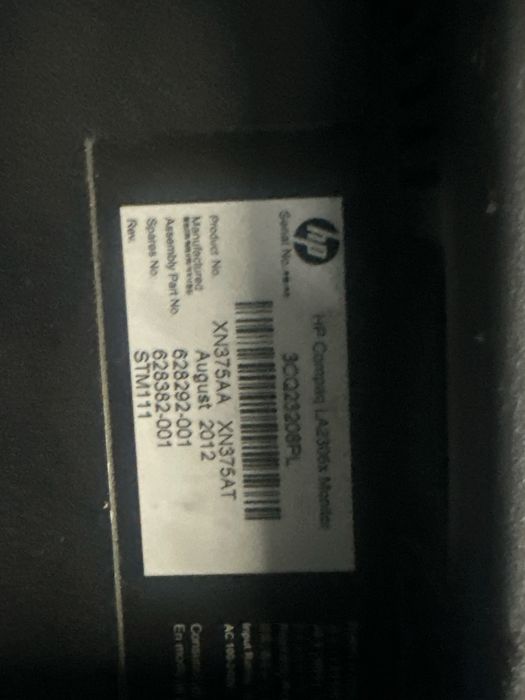 Dwa komputery stacjonarne, dwa monitory, skaner, drukarka + ejndows