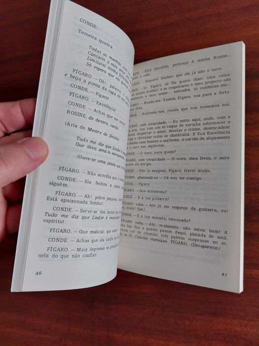 Livro O Barbeiro de Sevilha - Beaumarchais