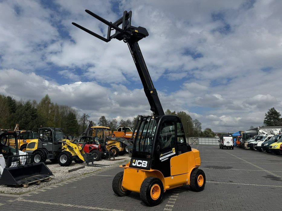 JCB TLT 35D 4x4 T4 TELESKOP / TELESKOPOWY Ładowarka Teleskopowa  TELETRUK Udźwig: 3500 kg Oświetlenie Robocze  Super Stan nie Bobcat