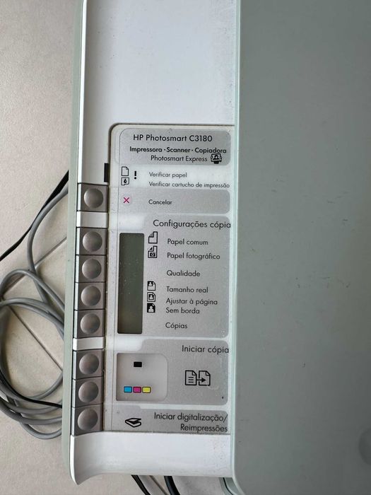 Impressora HP Photosmart C3 100 All-in-One series a cores.