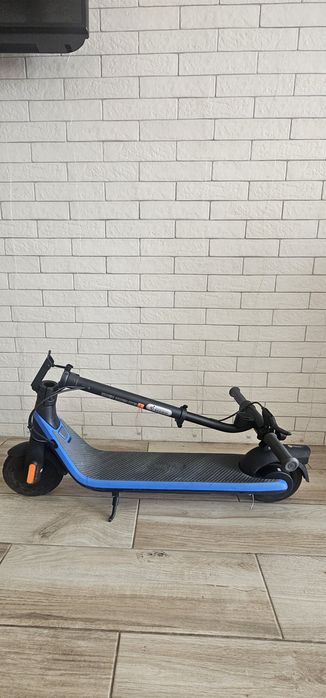 Електросамокат  Ninebot