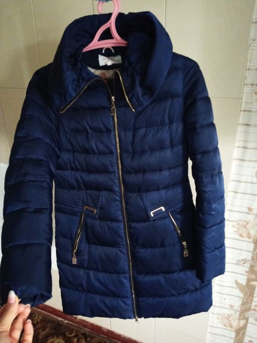 Пуховик на халофайбирі.