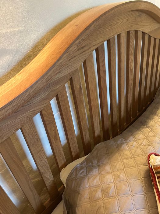 Cama madeira maciça, estrato e colchao