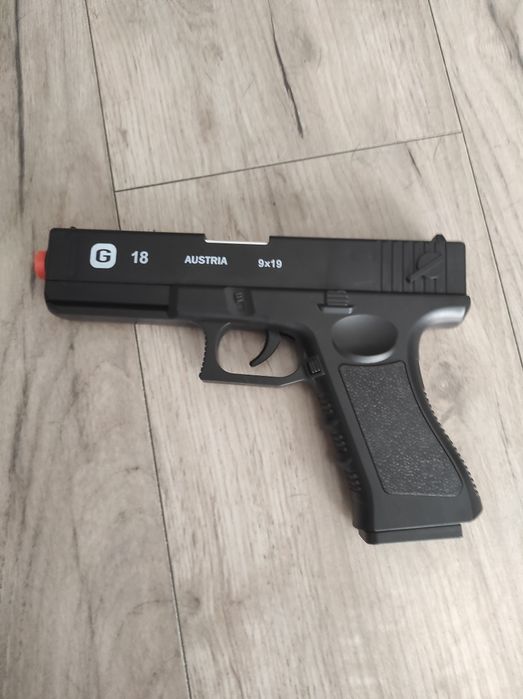 Pistolet na piankowe strzałki