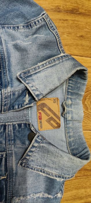 Продам джинсовий піджак