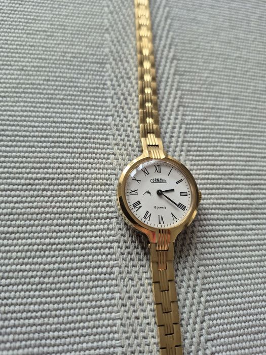 Śliczny zegarek damski mechaniczny Cornavin