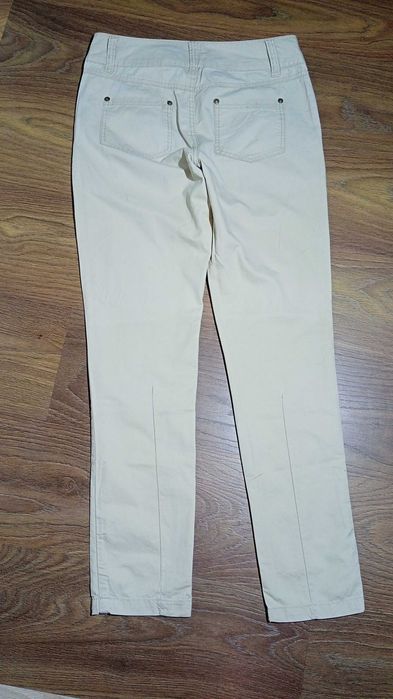 Colours od the world spodnie beżowe cienki jeans beige S/M