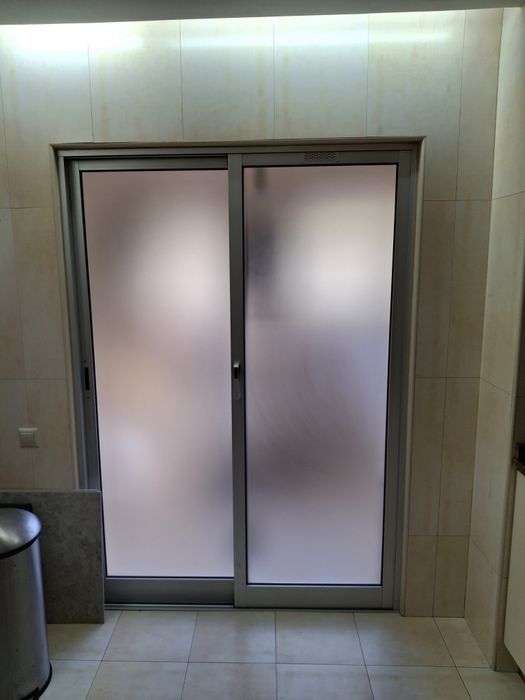 Portas aleninio em bom estado com arco