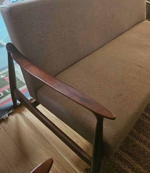 Sofá estilo nórdico 3 lugares