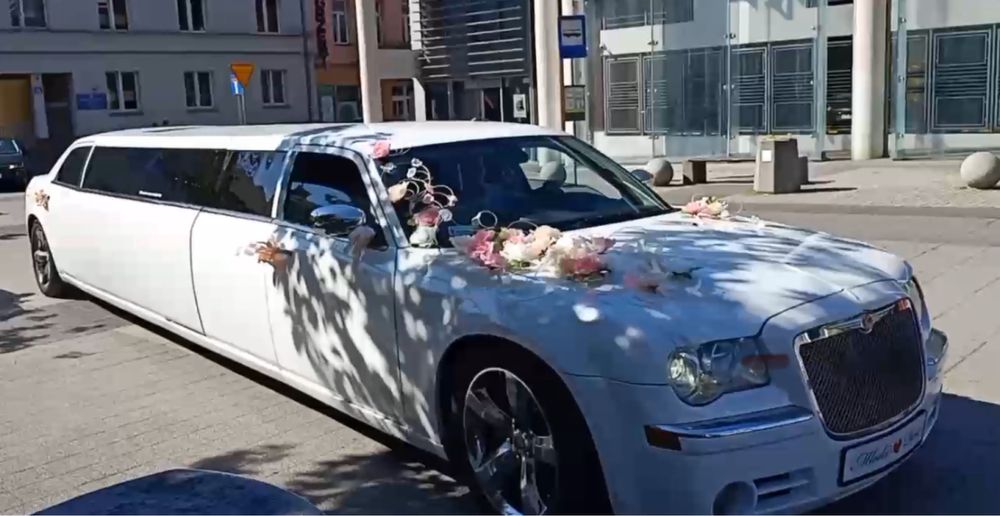 kwiaty do samochodu na przyssawkach