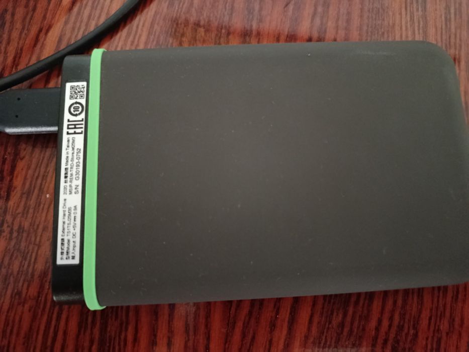 Transcend  Store jet25m3 з проводом в комплекті