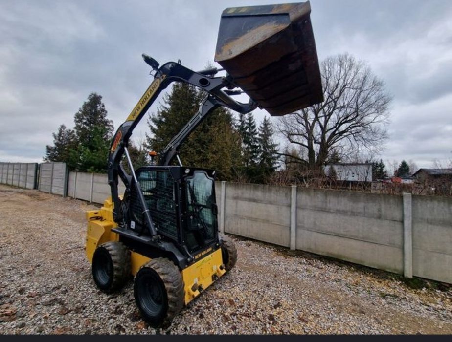 Skid steer loader Ładowarka  New Holland L218 nie bobcat cat  Jak nowa