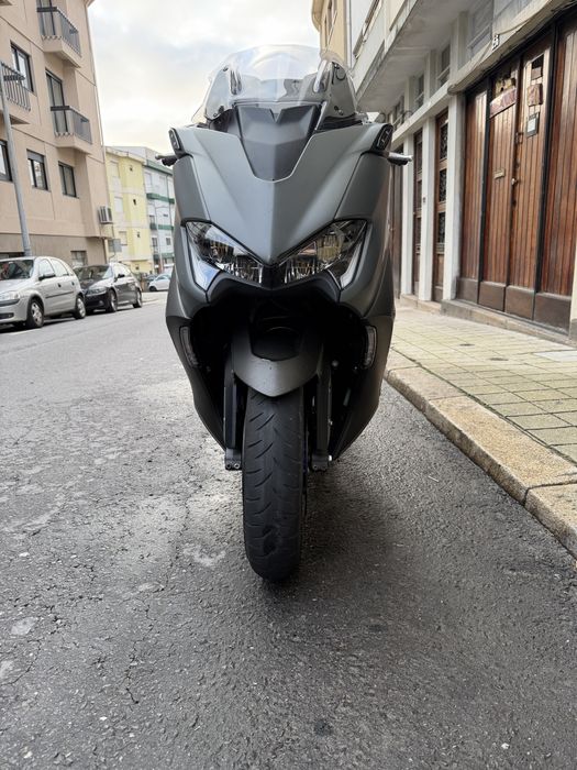 Yamaha tmax 560