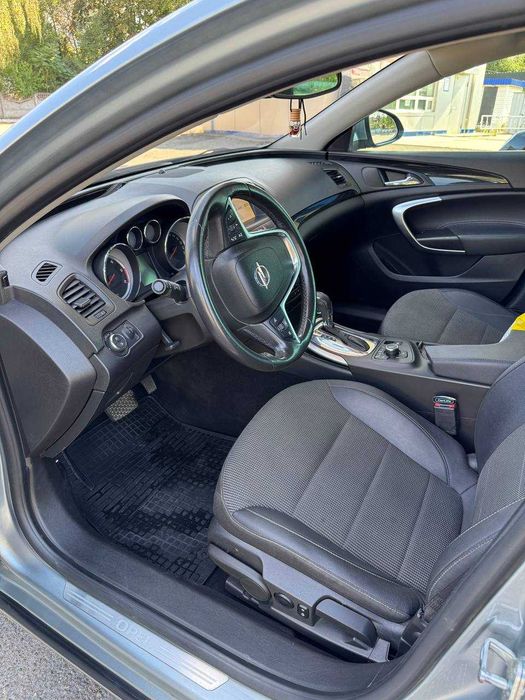 Opel Insignia 2011 Sports Tourer 2.0TDI