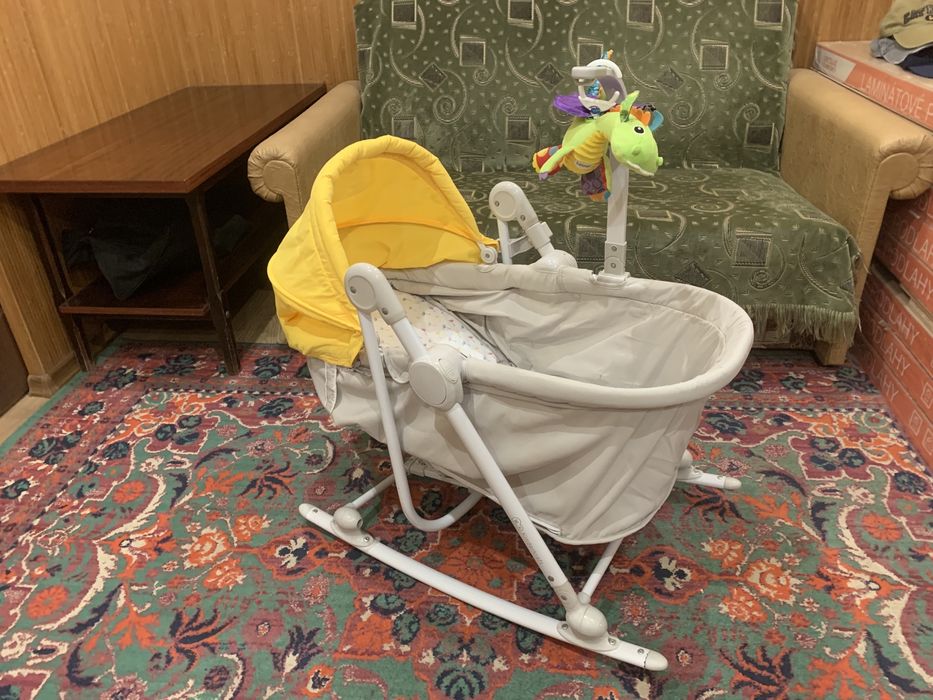 Дитяча колиска