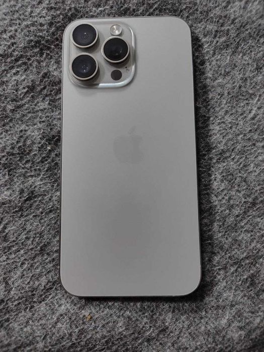 iPhone 15 Pro Max, 512 GB, SIM + eSIM
