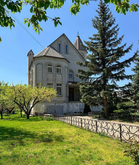 Продам дом в коттеджном поселке «Звездный»