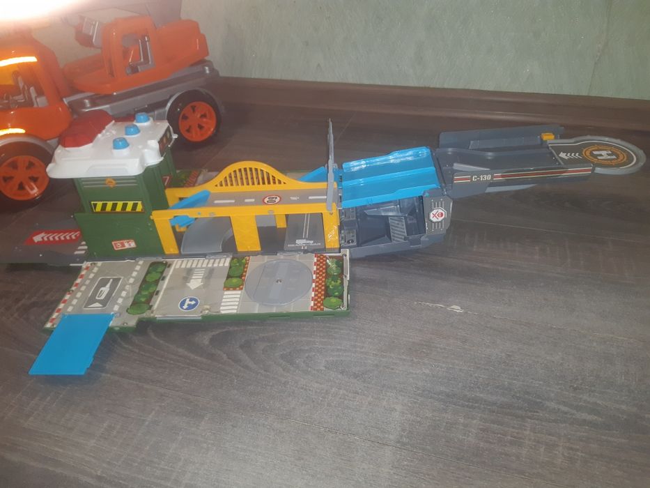 Машинки одним лотом