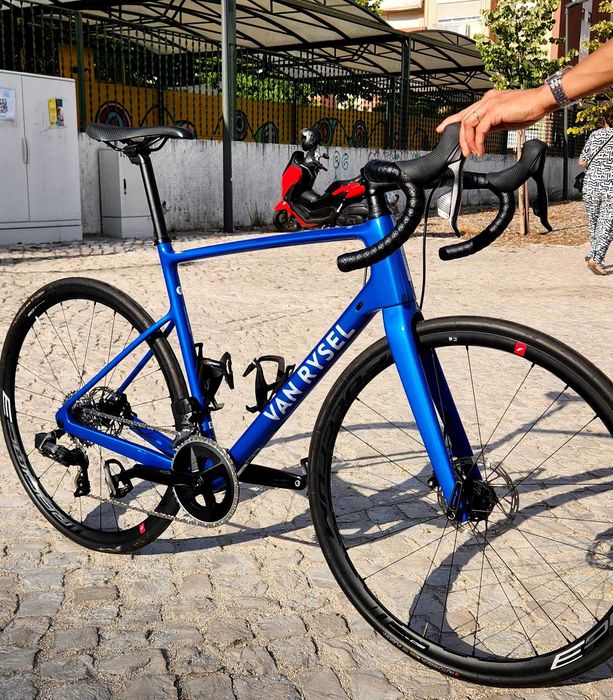 Bicicleta estrada, van rysel, carbono, sram rival 2x12, travão eletronico