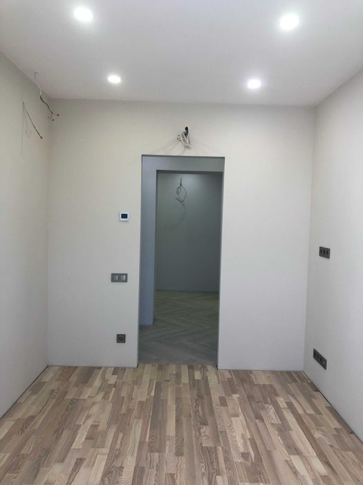 Продам 3-х кімнатну квартиру в ЖК Барський