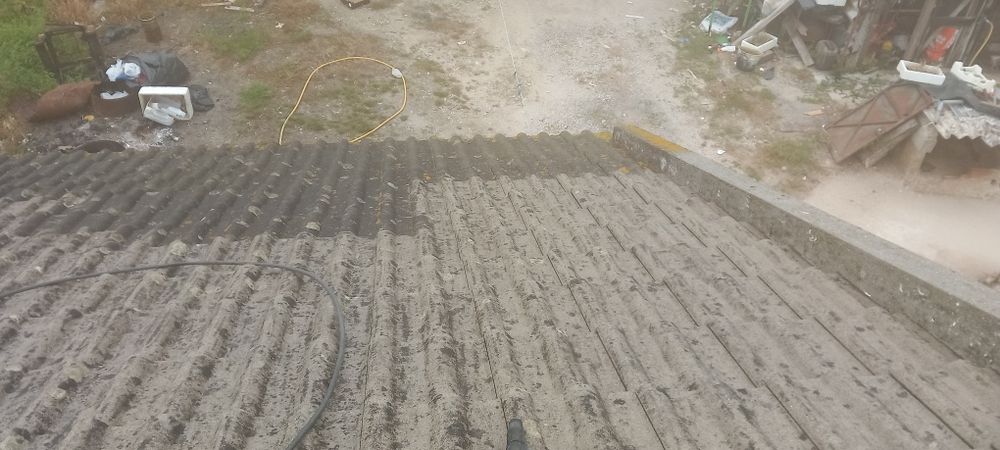 Pinturas e reavilitação  de fachadas.