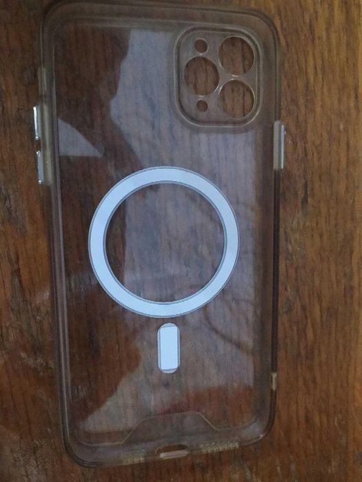 Чохол з Mag Save