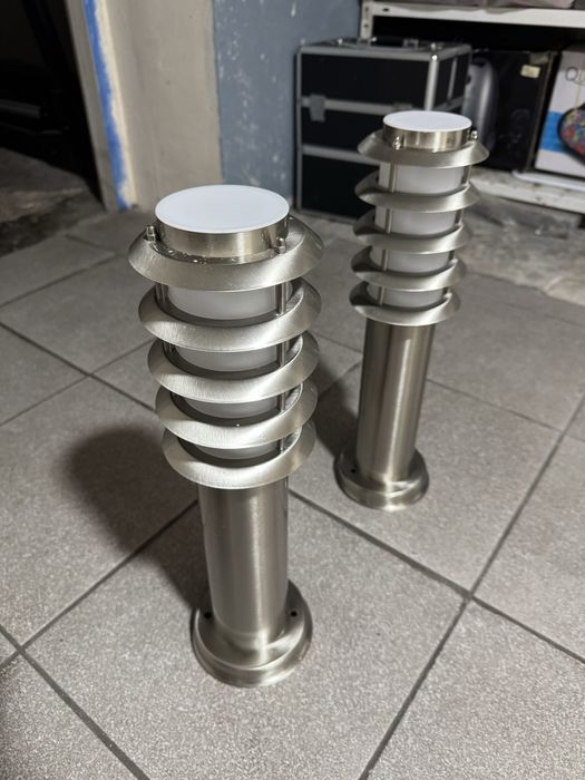 Dwoe piękne ogrodowe, tarasiwe lampy lindby