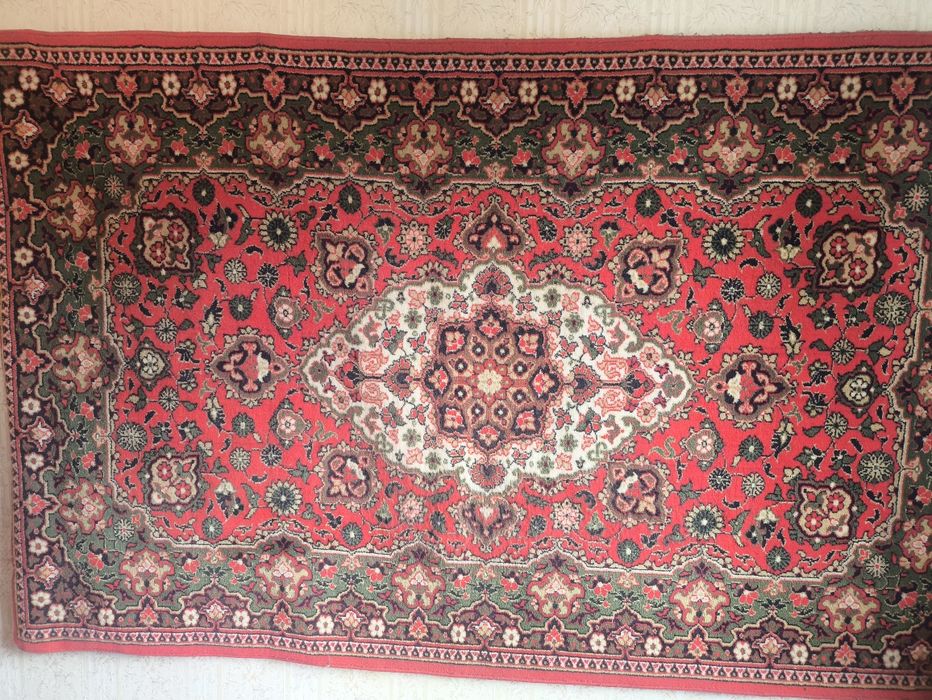 Килим   шерстяний