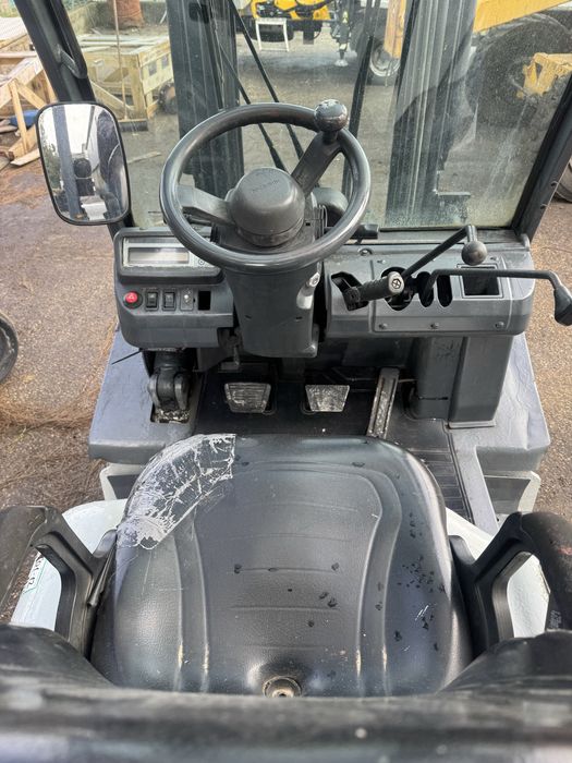 Empilhador diesel 3,2ton usado