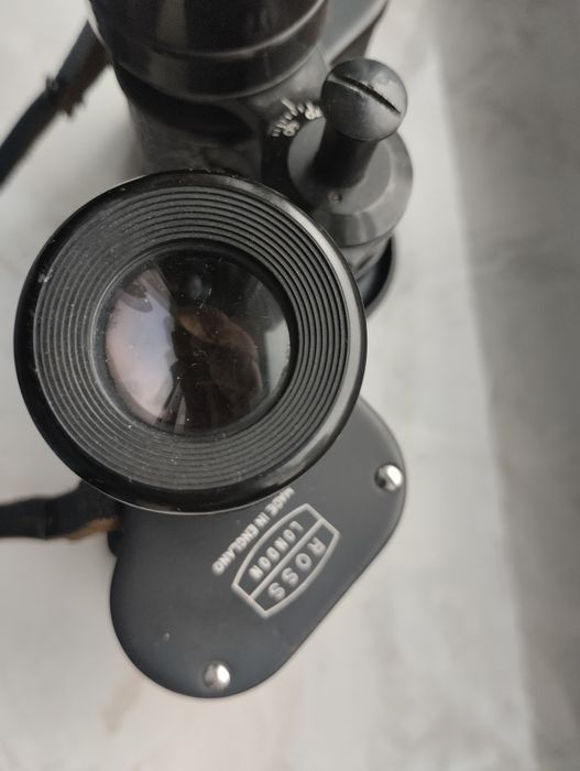 Продаю два бинокля.