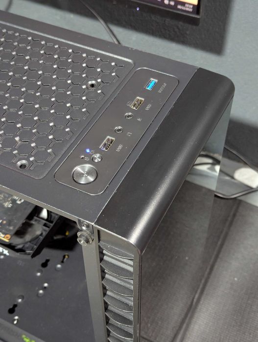 Torre Gaming Ryzen 5 + GTX 1650 (pronta a usar)