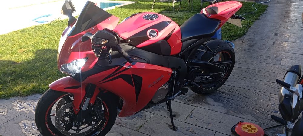 HONDA CBR 1000rr sc59 2010